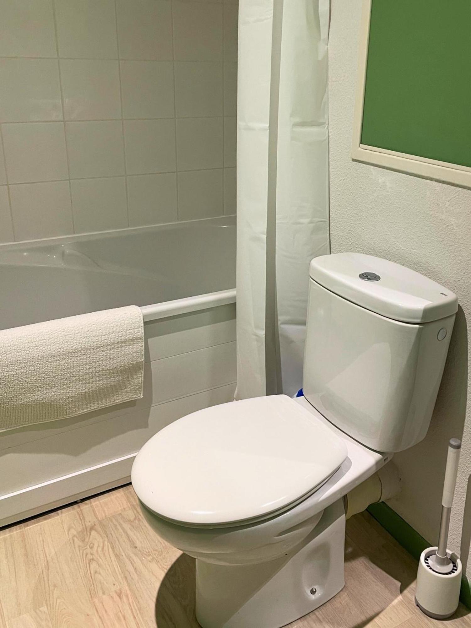 Boudoir - Clim-Wifi-Twin-Gare Lägenhet Lourdes Exteriör bild